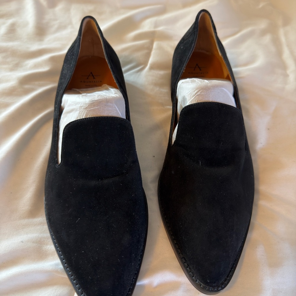 Aquatalia Golda Women's Black Suede Flats